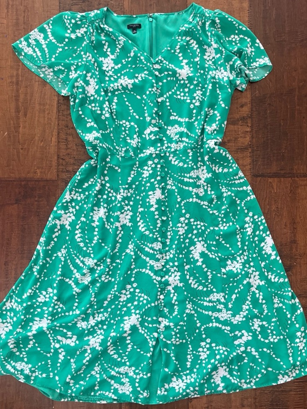 Talbots Swirling Rosebuds kelly green crepe fit and flare dress. Sz. 14